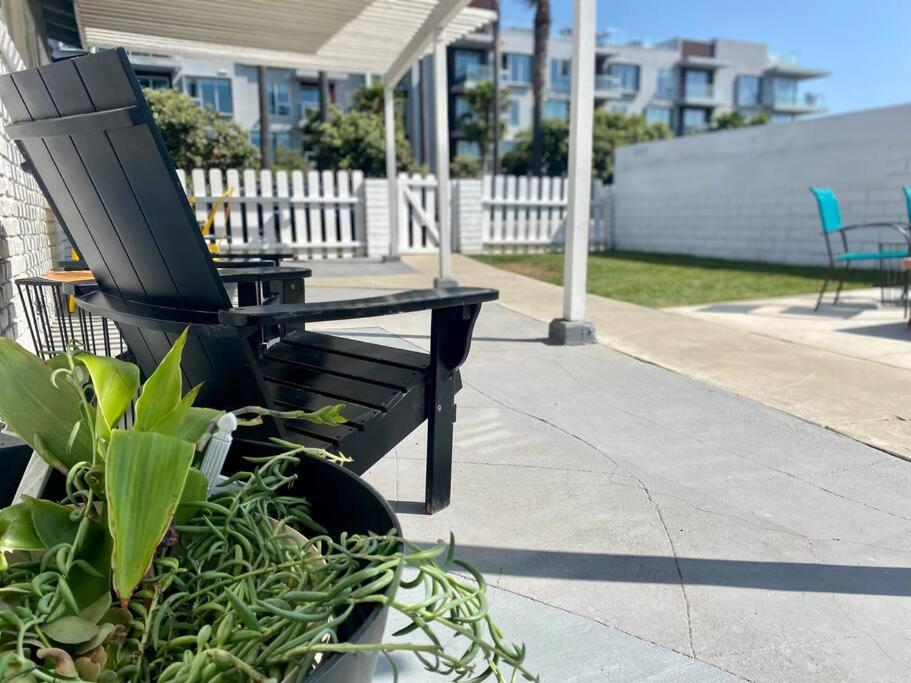 Steps To The Beach, Pacific And Main Street - Apartment *