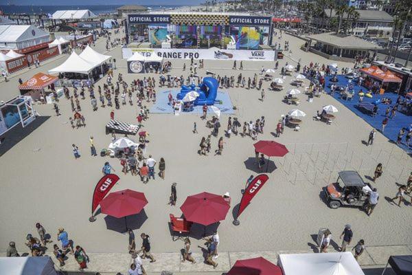 Pacific Breeze Right Next To Huntington Pier! Steps From Beach!! Holiday home Huntington Beach