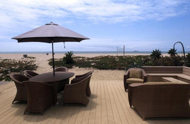 Holiday home 3 Bedroom 2 Bath Beachfront *