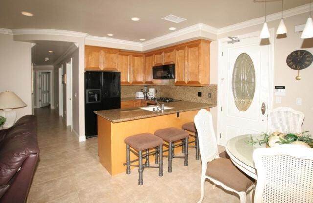 Holiday home 3 Bedroom 2 Bath Beachfront Huntington Beach