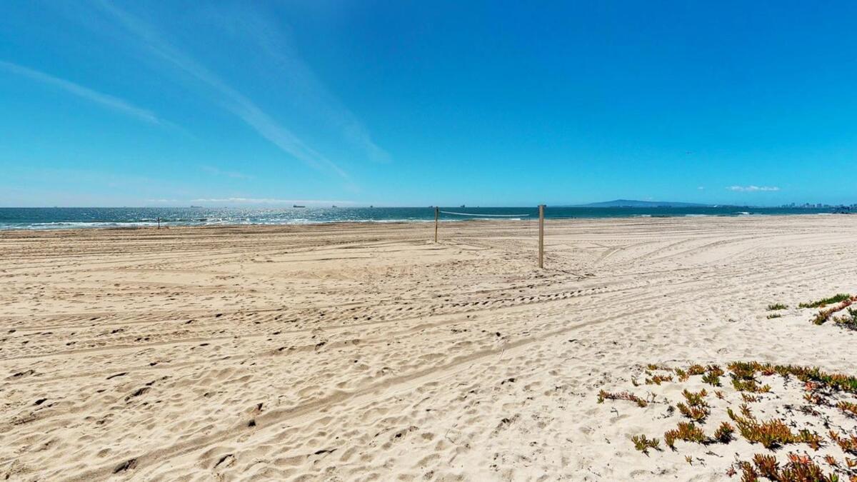 Holiday home 3 Bedroom 2 Bath Beachfront *