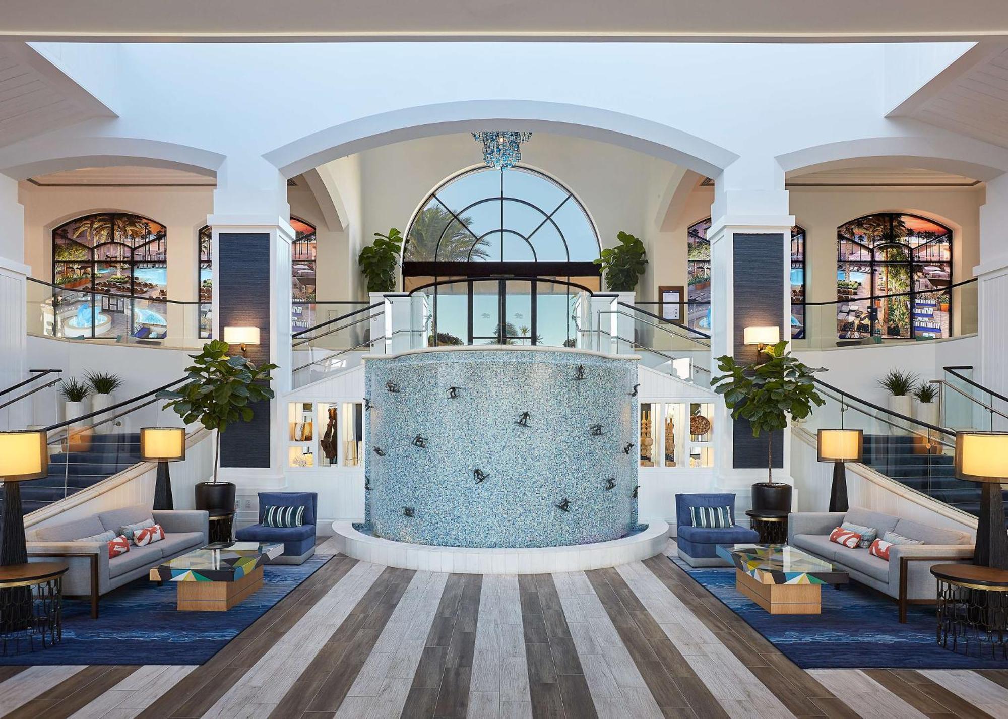 The Waterfront Resort, A Hilton Huntington Beach