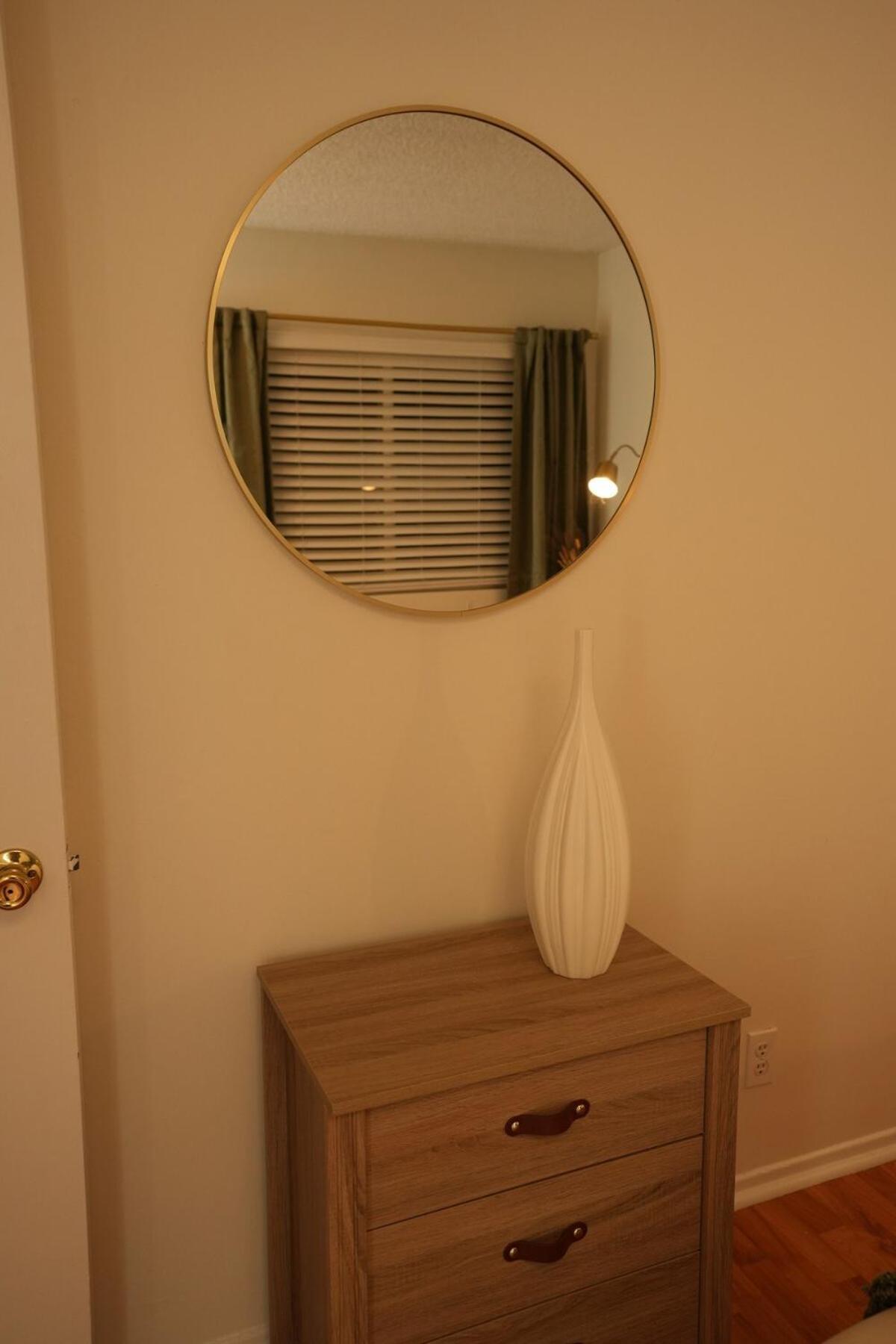 Entire Stylish 2-bedroom Townhouse, & Apartment Huntington Beach
