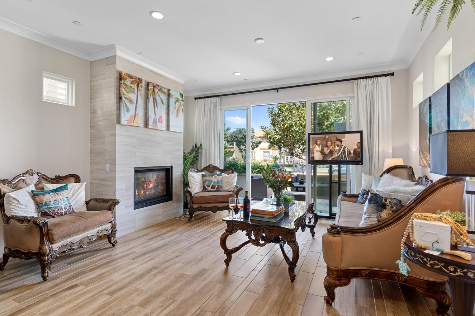 New Luxurious Huntington Beach