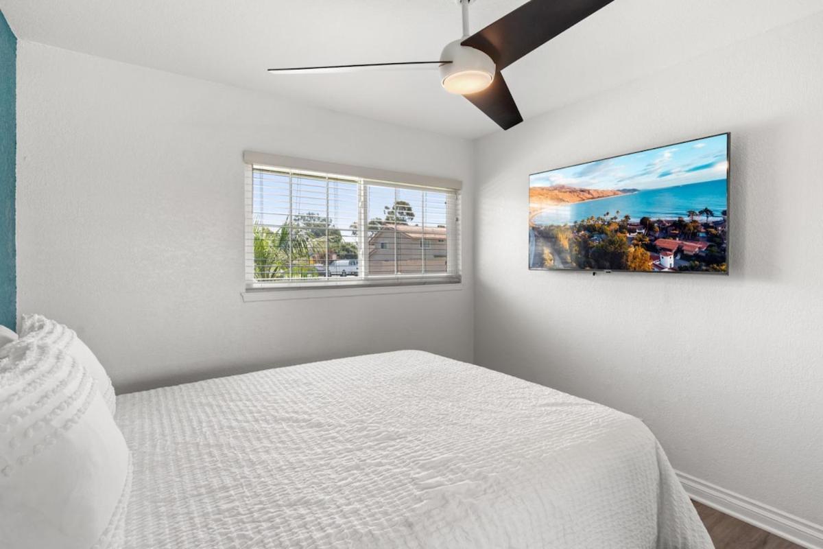 Fully Remodeled Cheerful 4-bedroom Close To Beach! Holiday home