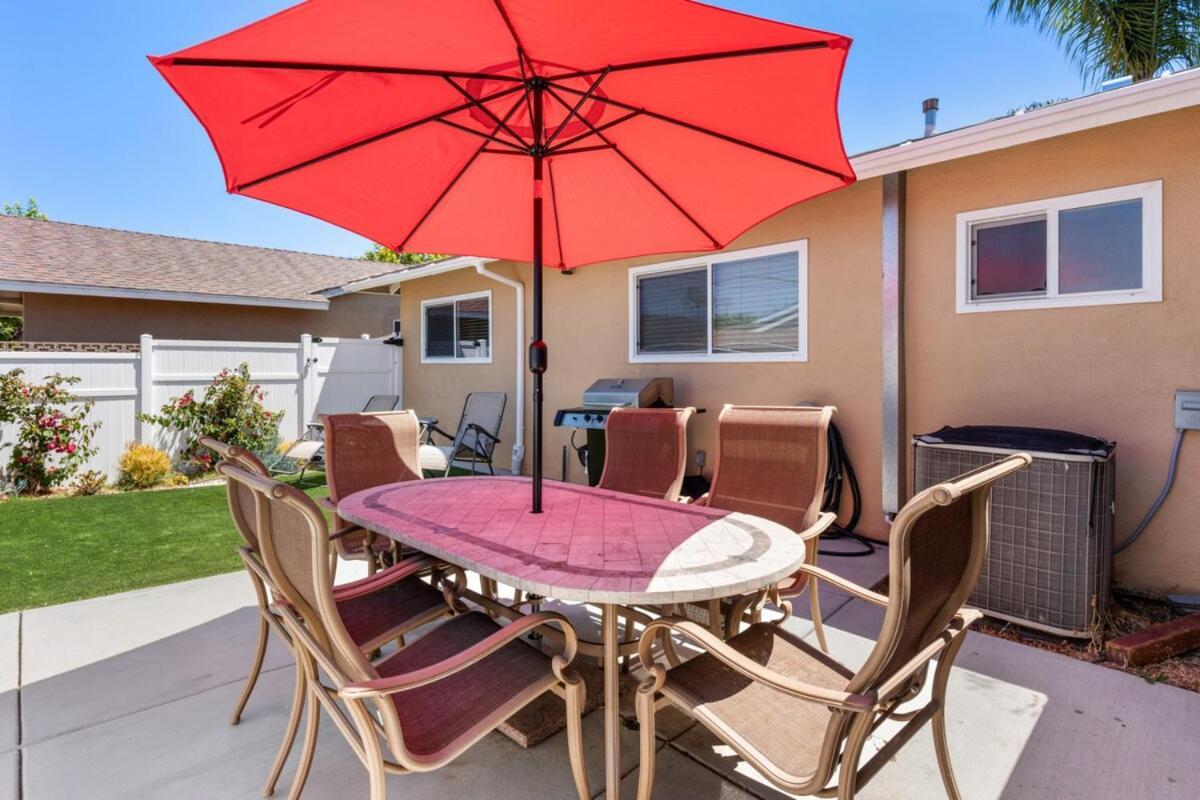 Fully Remodeled Cheerful 4-bedroom Close To Beach! Huntington Beach