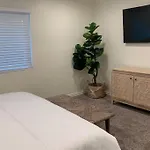 City Center Villa - Pool, Patio & Close To Beach!