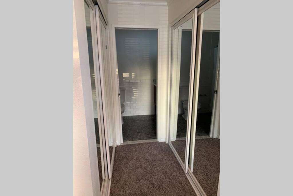 Villa Center - Pool, Patio & Close To Beach! Huntington Beach