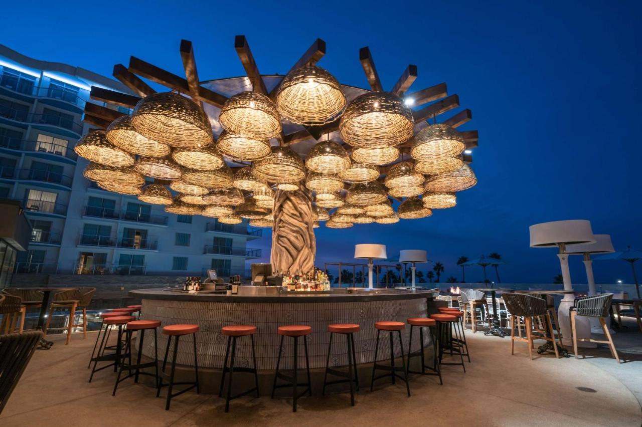 Resort Pasea & Huntington Beach