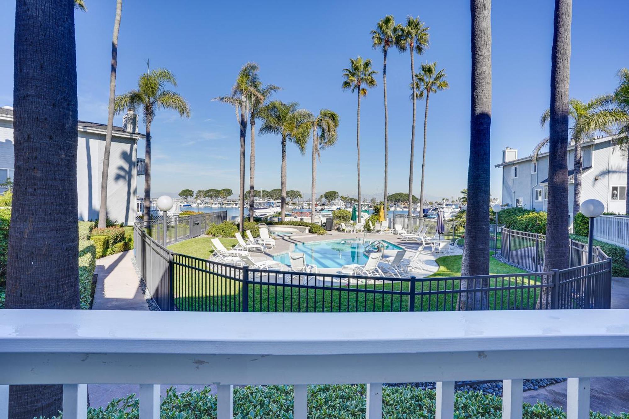 Apartment Huntington - Walk To The Ocean!