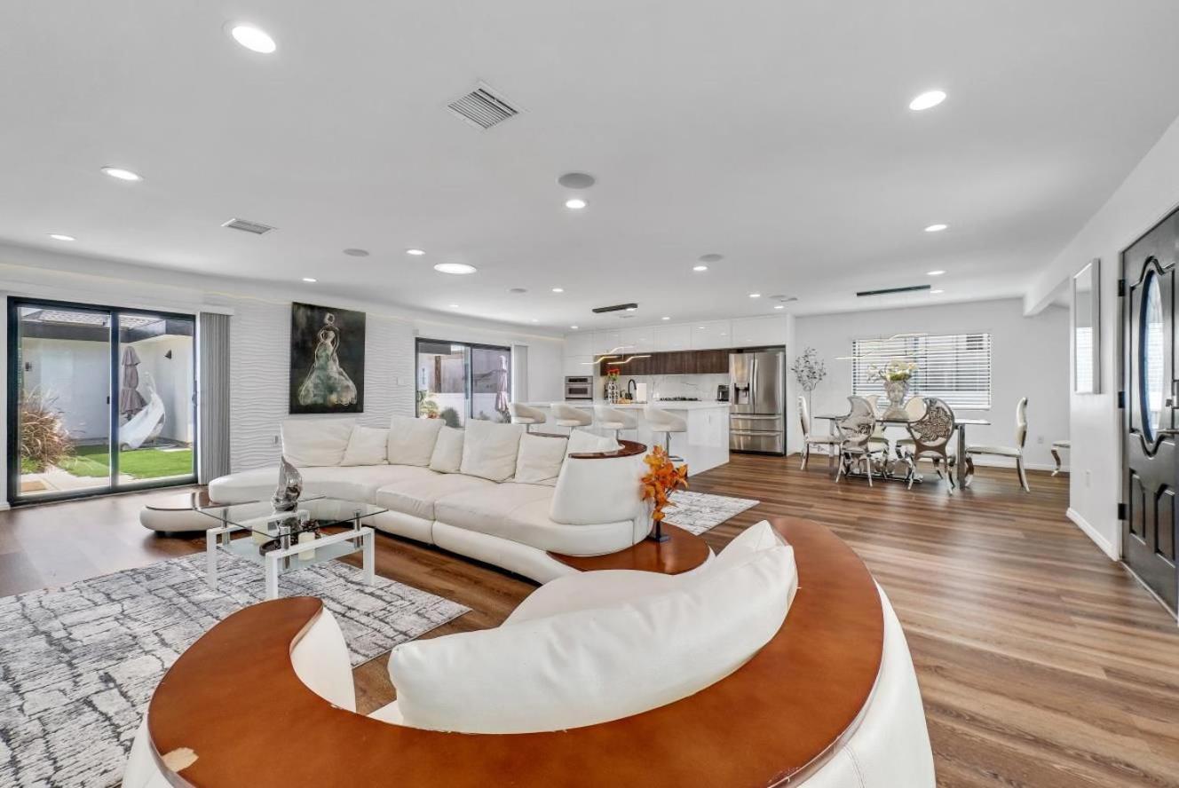 Villa Luxury 4 Bedroom Huntington Beach