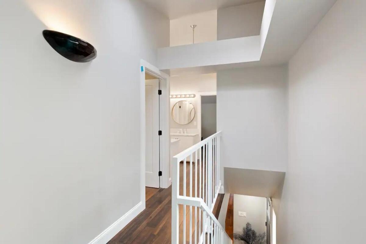 Elegant Living, Just Blocks To The *