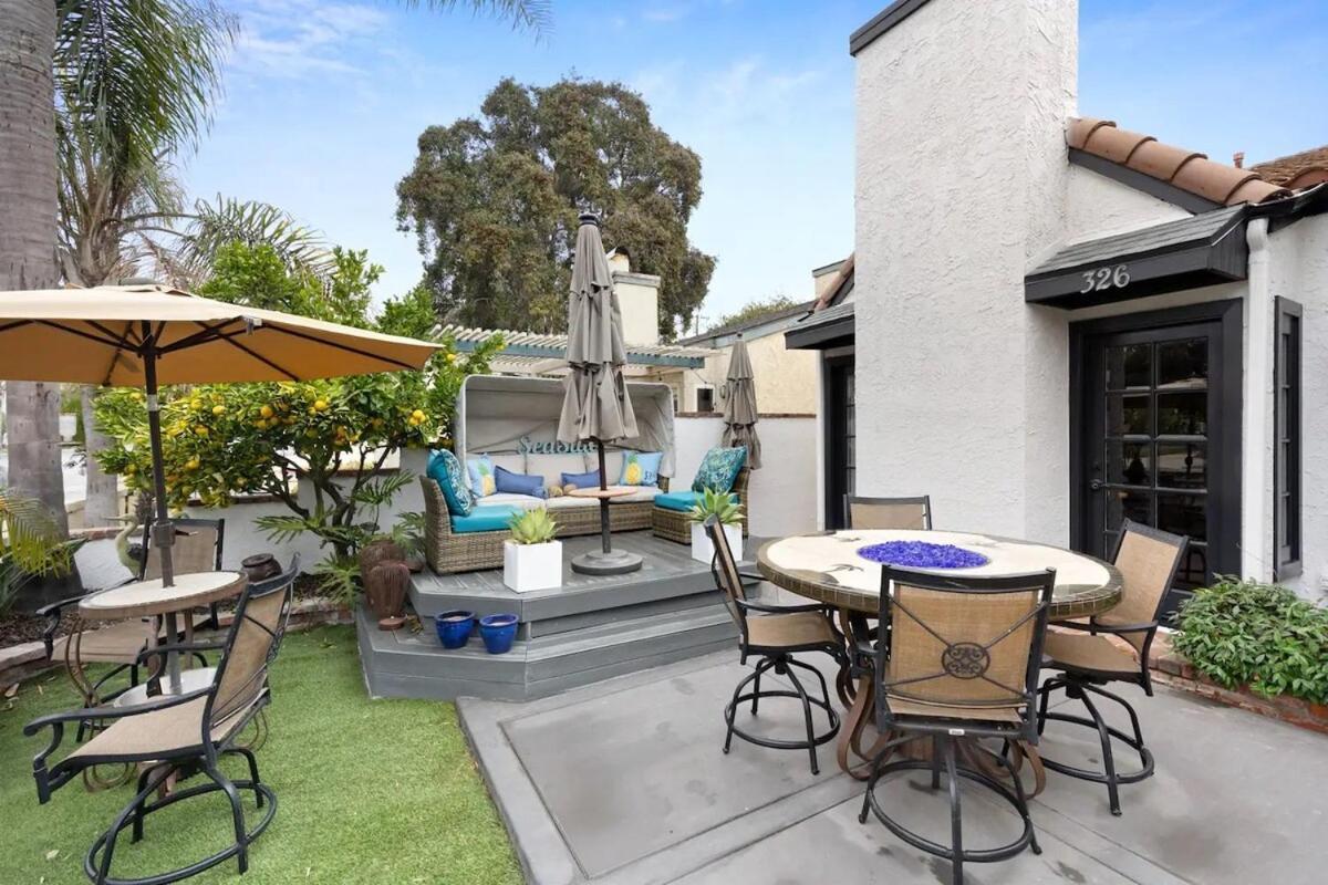 Elegant Living, Just Blocks To The Holiday home Huntington Beach